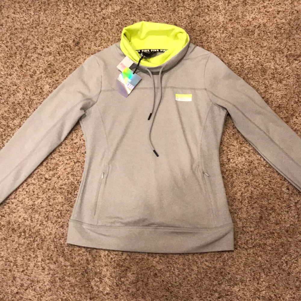 VS athletic pullover